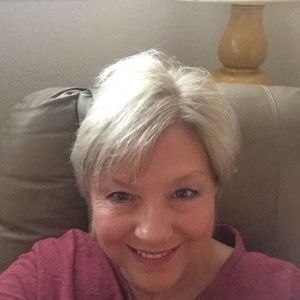 Meet your Posher, Alisa